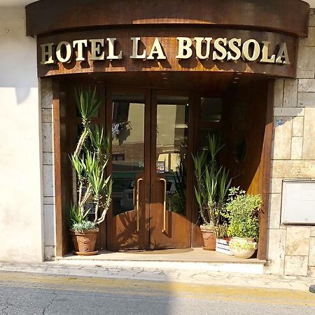 Hotel La Bussola Anzio Exterior foto